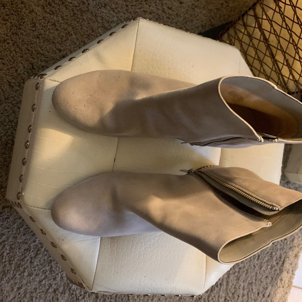 Michael Kors silver/taupe suede  booties